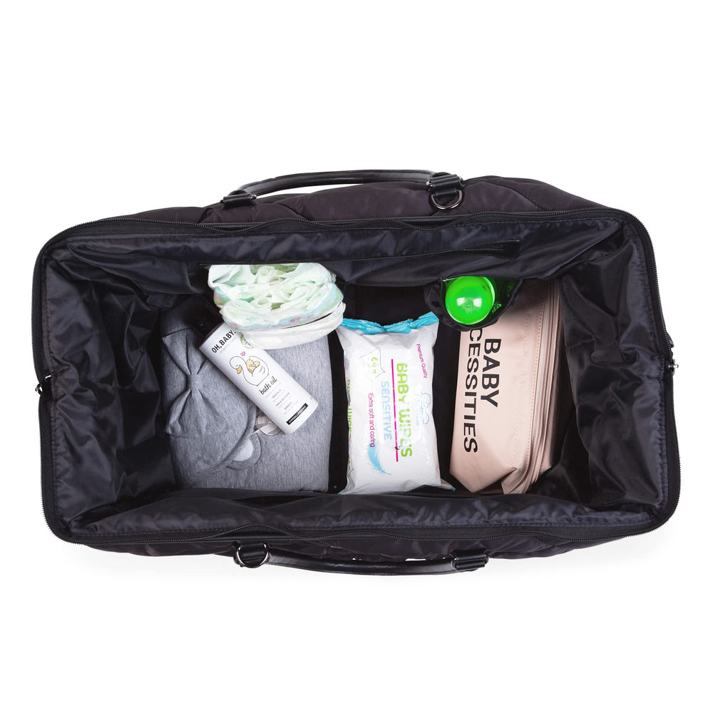 Childhome The Original Mommy Bag water-repellent fabric protects contents in damp conditions.