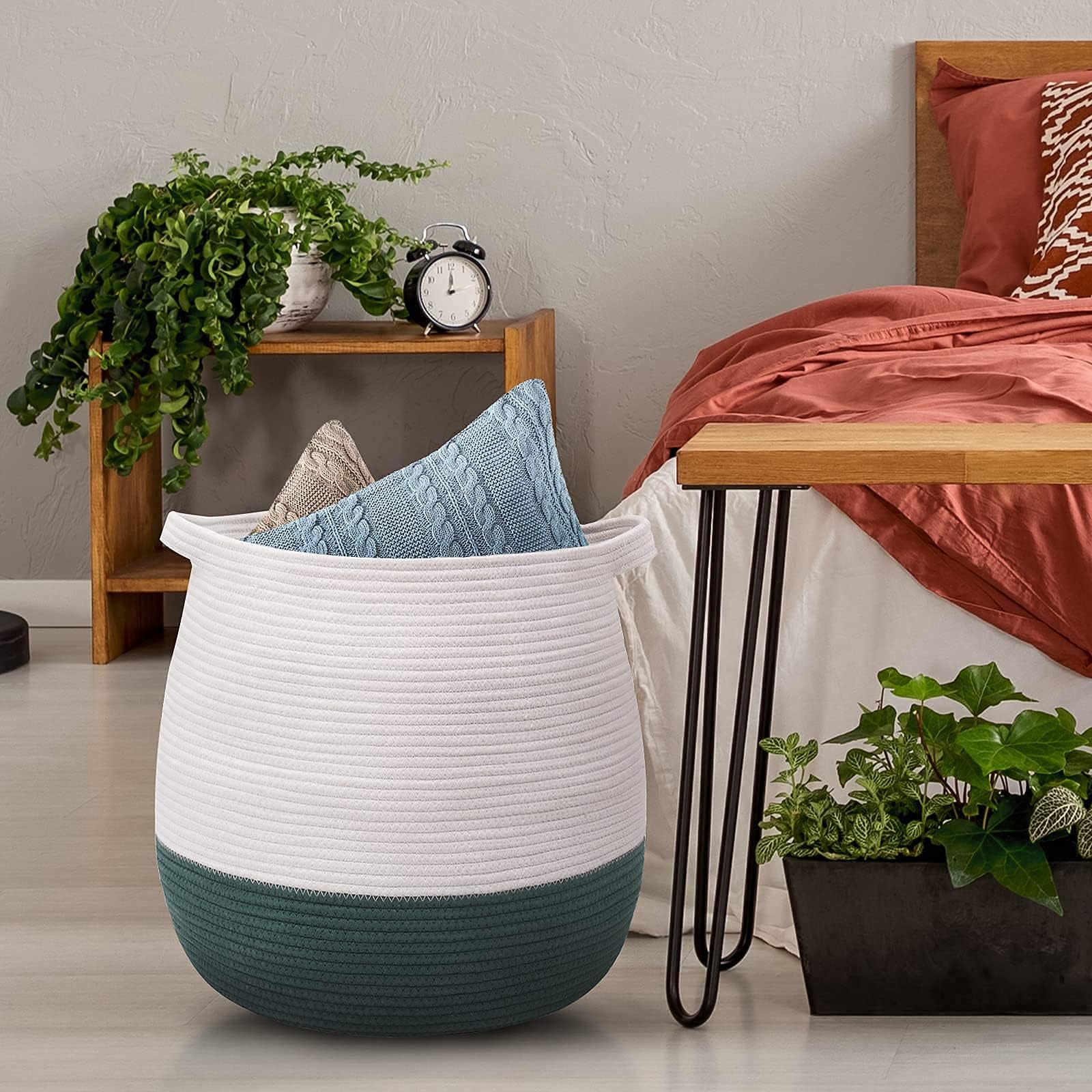 Childishness Ndup folding cotton basket helps restore shape after shipping.