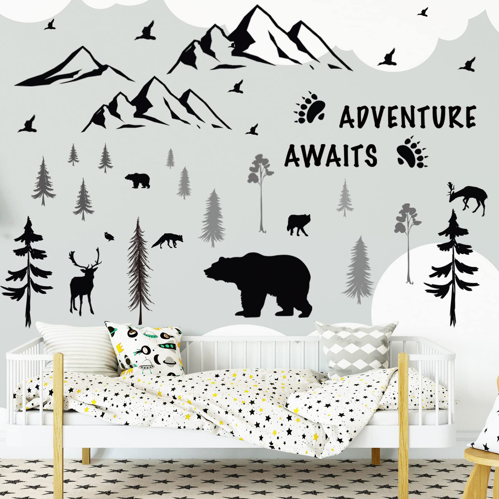 Chinco owl accent wall decal for a cozy kid space