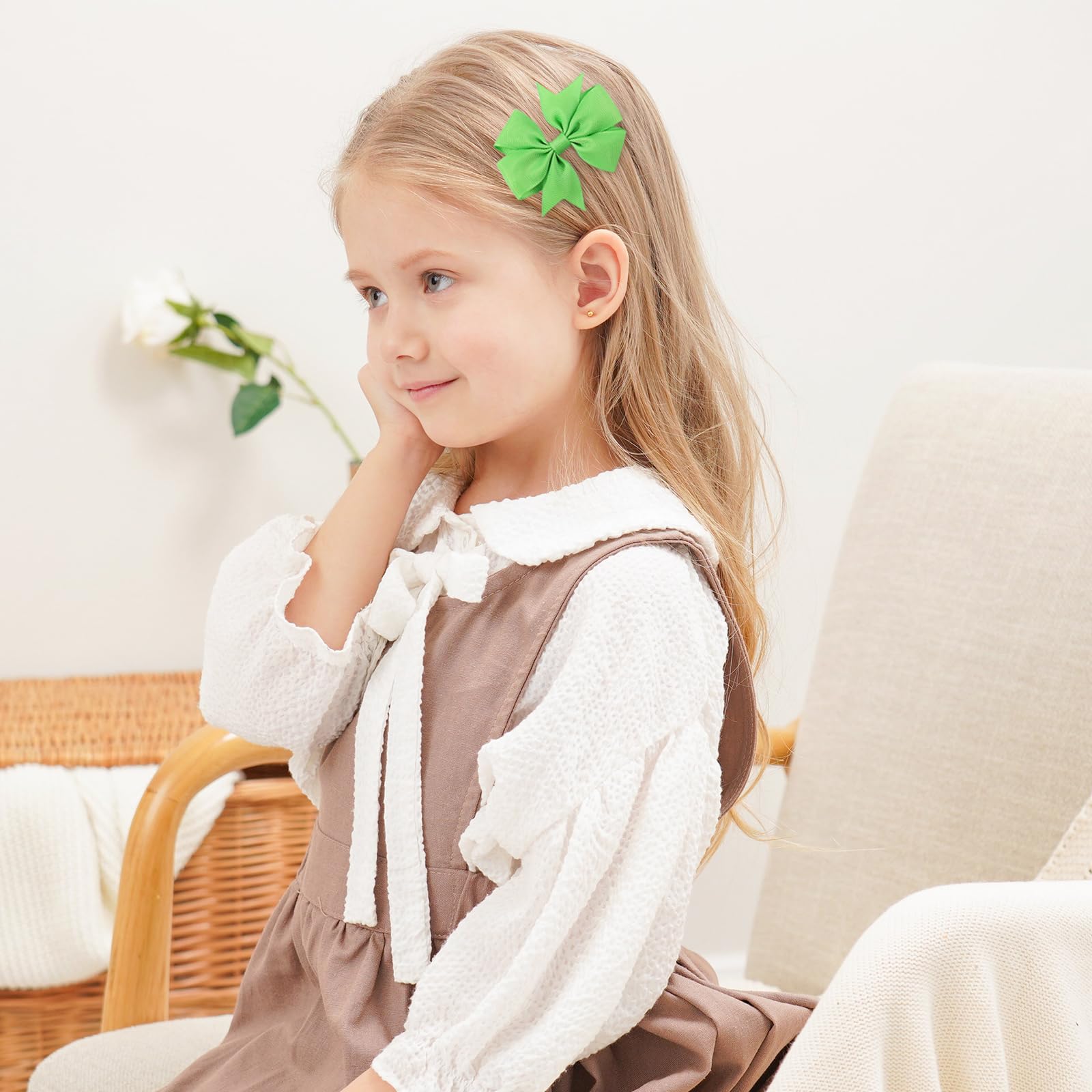 Choicbaby bow pack ideal for birthday outfits and photos.