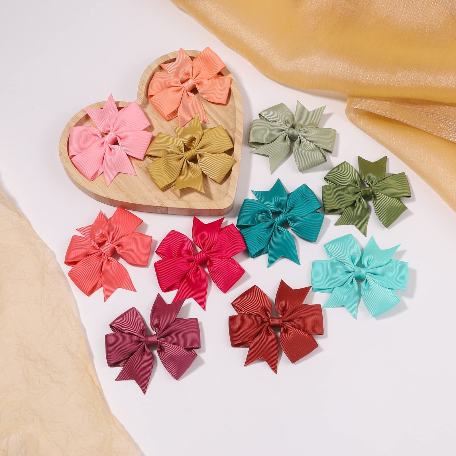 Choicbaby bows for side clips and braids ideal for toddler hairstyles.