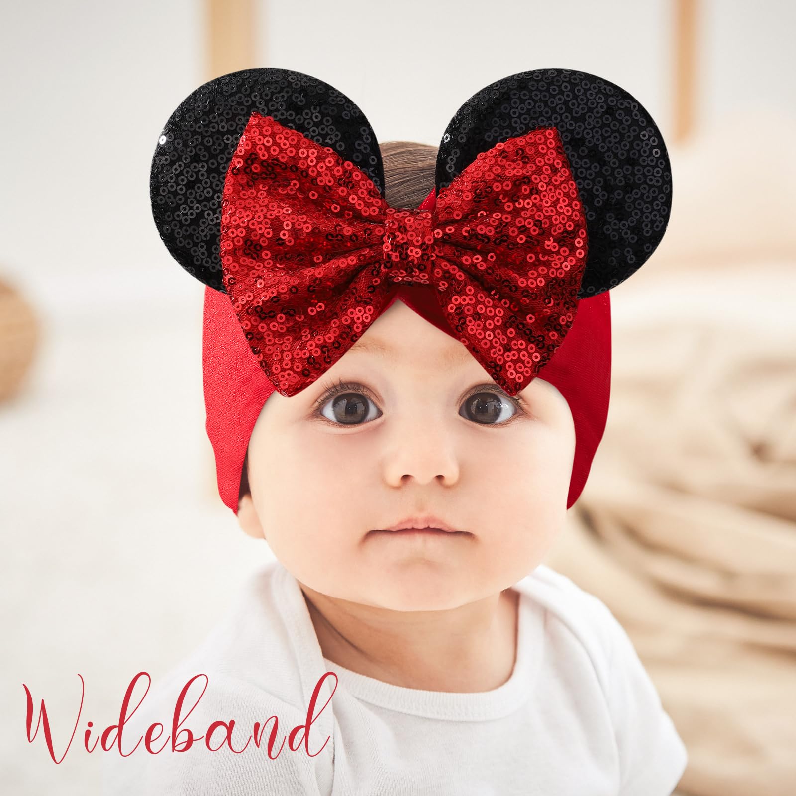 Choicbaby elastic-fit headband demonstrating secure stretch for growing kids.