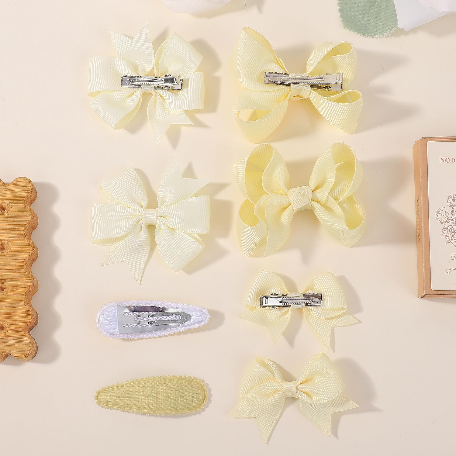 Choicbaby hair styling at a ponytail using yellow bows for daily wear