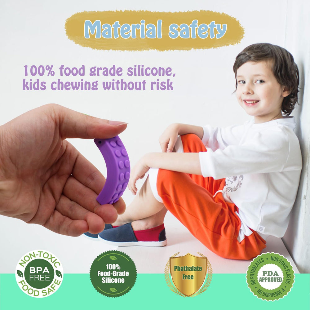 Choneer chew necklace thicker band design demonstrates durable bite resistance