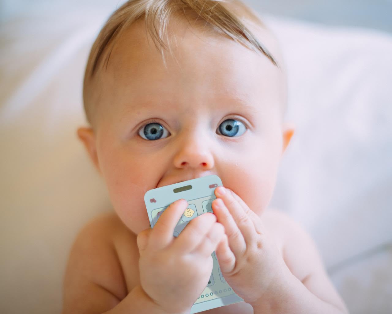 ChoserStar teether displayed in dishwasher-safe setup indicating easy cleaning.