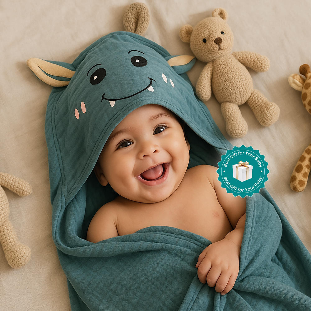 Chungie 32x32-inch towel demonstrates newborn-to-toddler sizing for wrap-and-dry care.