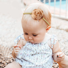 Cinaci 18-color daisies headbands in coral pink and teal—easy outfit matching for baby girls