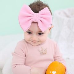 Cinaci headband closeup shows soft material for comfortable all-day wear.