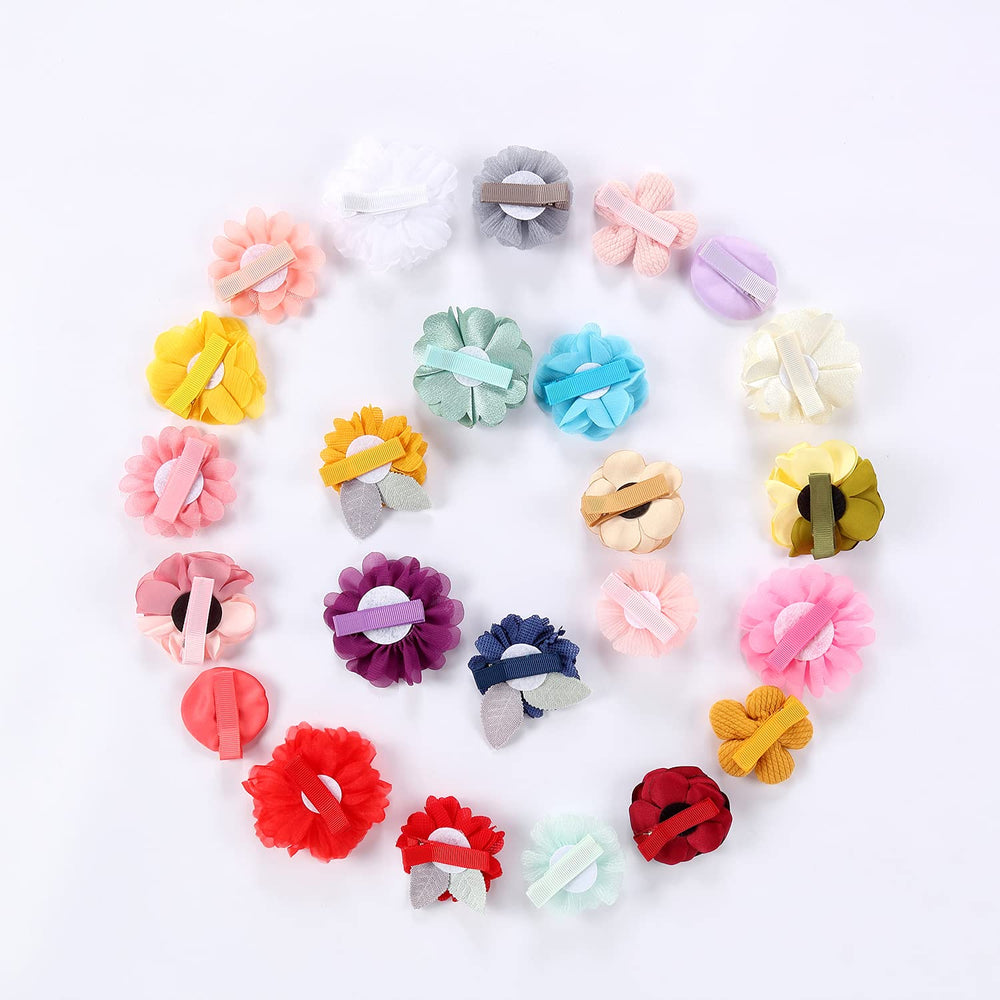 Cinaci soft-lined clips stay in place during play.