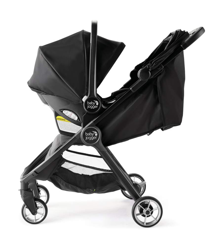 City Tour 2 stroller with adapters demonstrates fast, safe car-seat attachment.