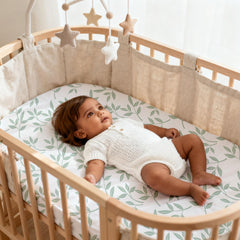 Civarua Kids elastic band 360 design keeps sheets secure during baby movement.