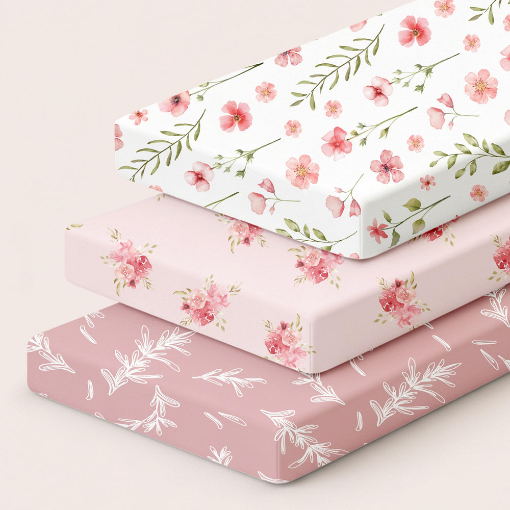 Civarua Kids pink floral sheets make a thoughtful gift option for baby showers.