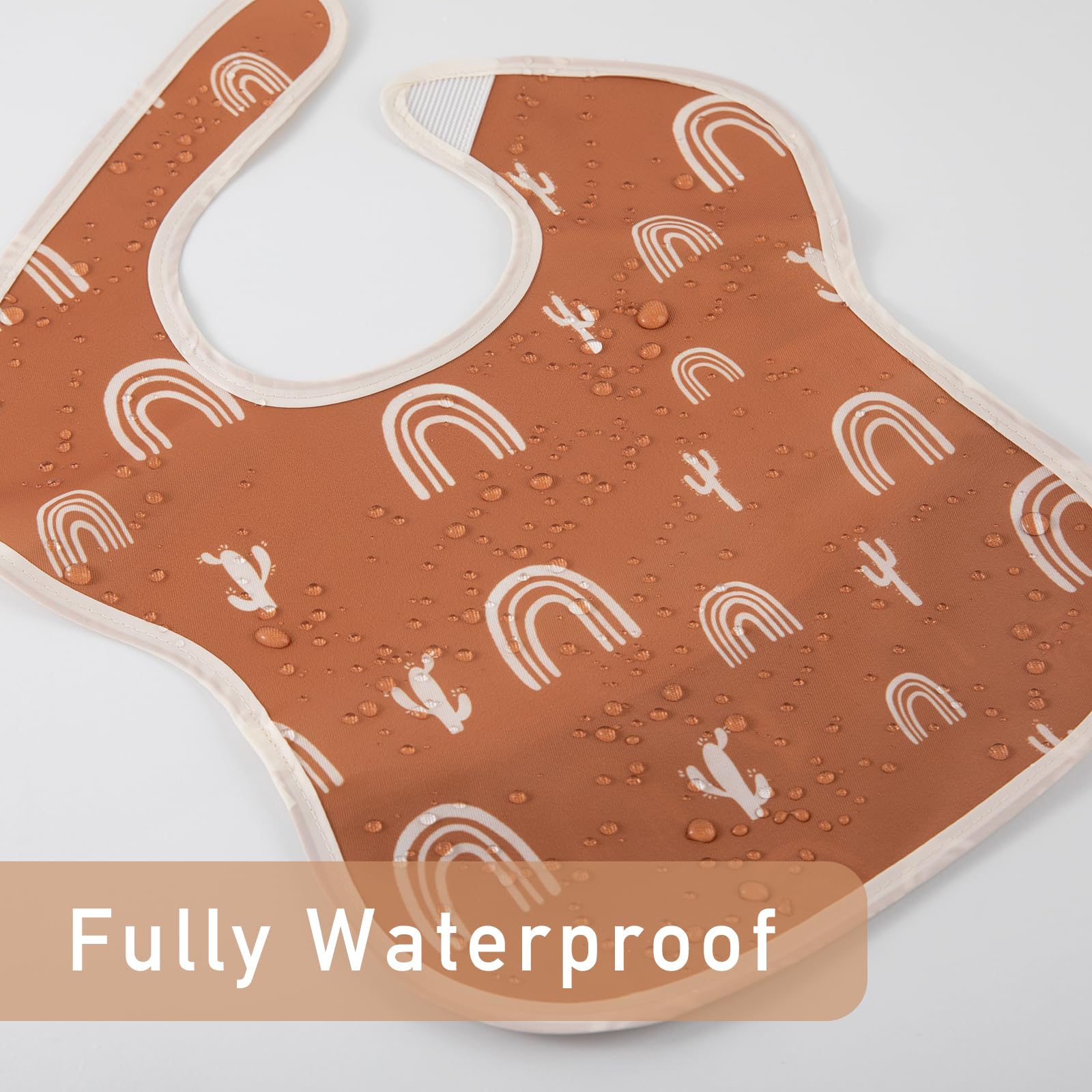 Civarua Kids machine-washable bib simplifies cleanup after meals.