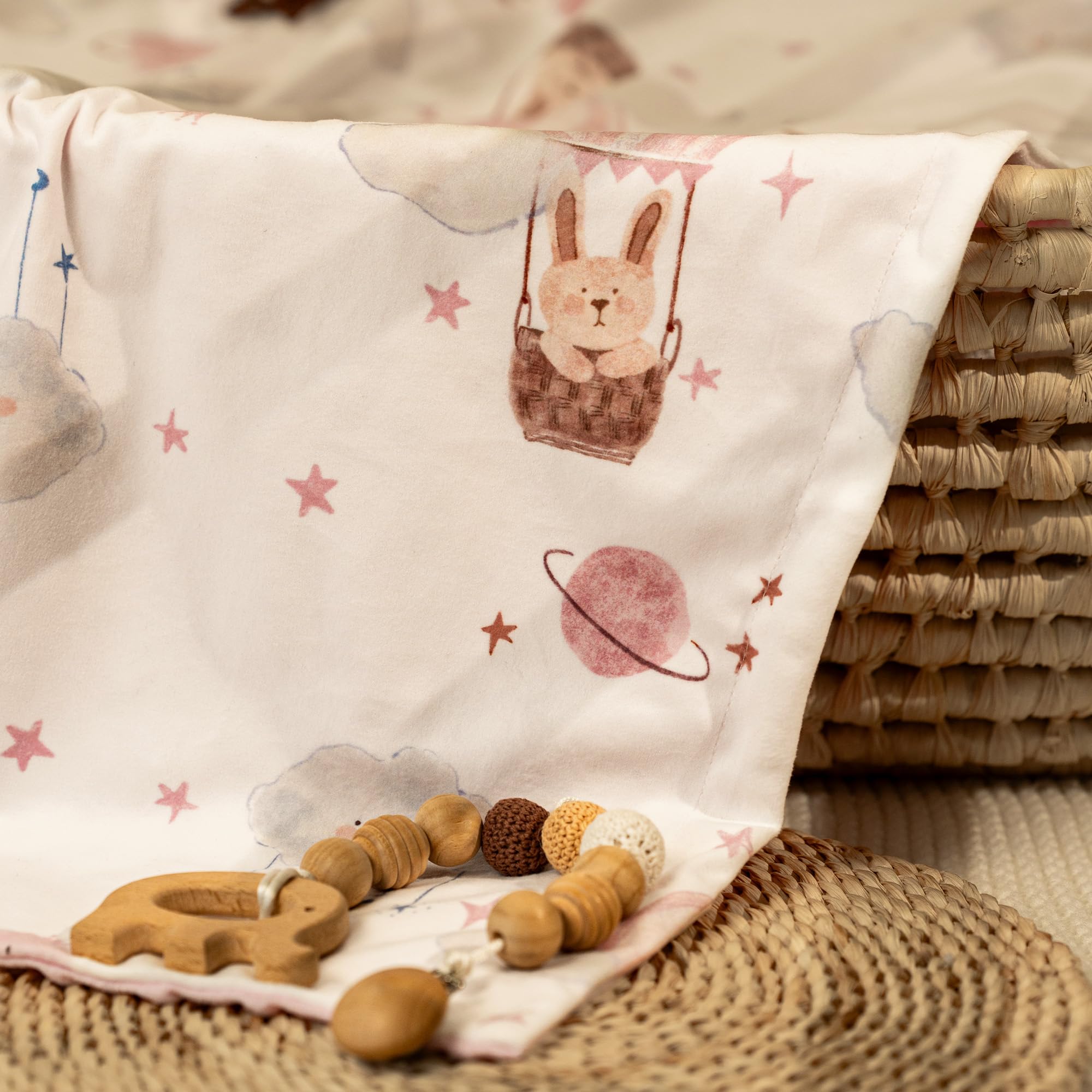 CIVARUA KIDS Minky blanket pink clouds pattern feels soft and breathable year-round