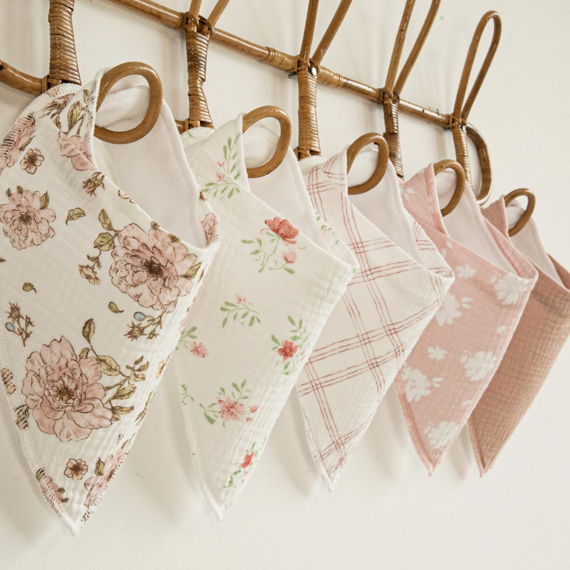 CIVARUA KIDS muslin baby bib gift-ready-packaging closeup signals ready-to-gift practicality.