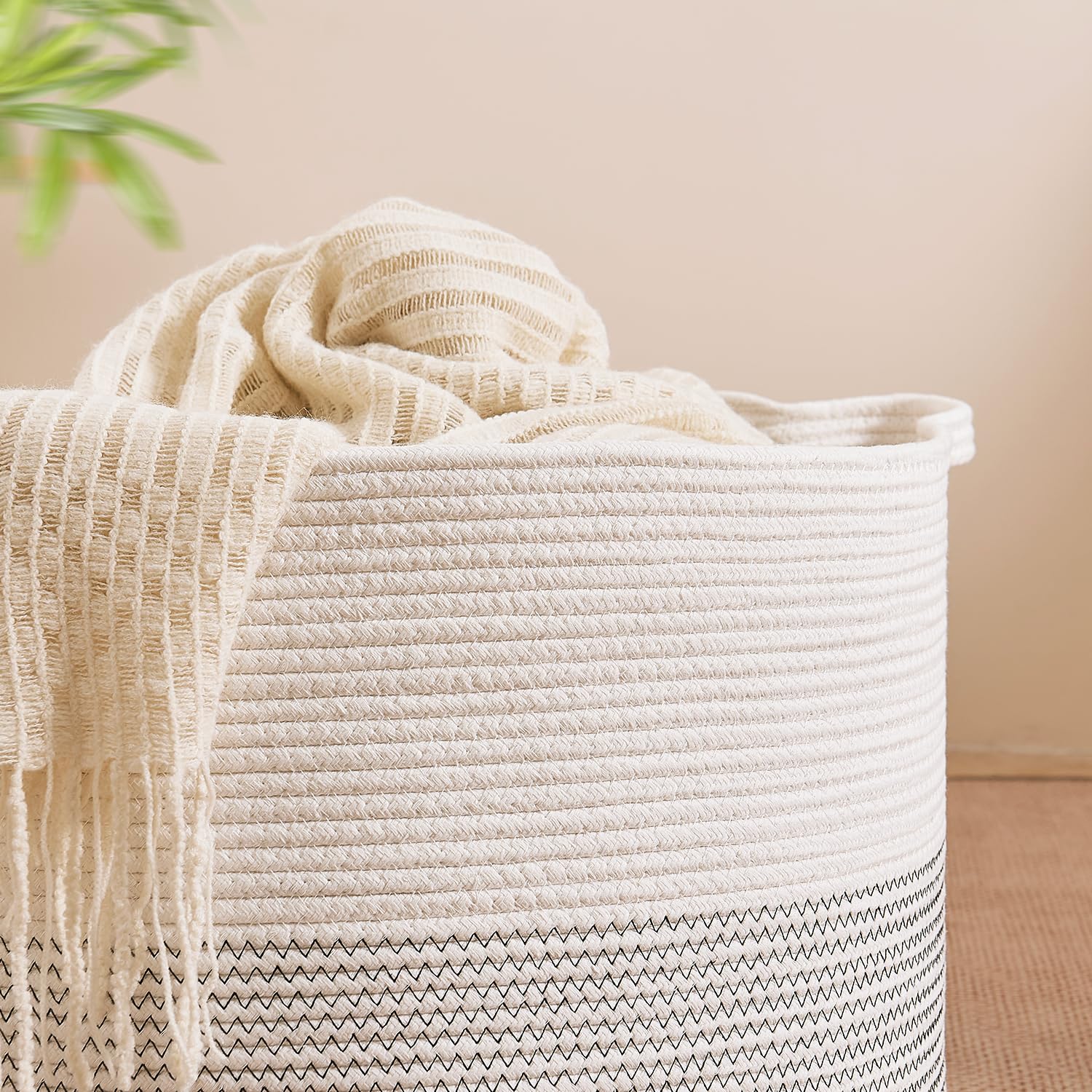 CLHMILY&Z large-storage-basket-handle-detail demonstrates easy transport.