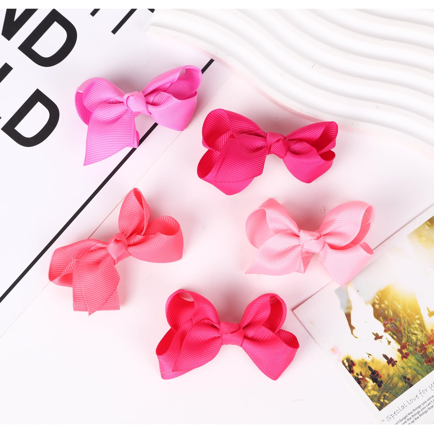 Clipband packaging for 10-piece boutique bow set, ideal for gifting