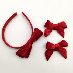 Clipband Velvet Bow Texture Closeup highlights rich velvet sheen