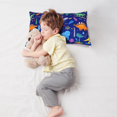 Cloele baby bedding pillowcase in navy, gentle fabric for delicate skin.