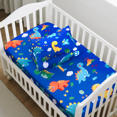Cloele dinosaur dream-pattern decor brightens the nursery vibe