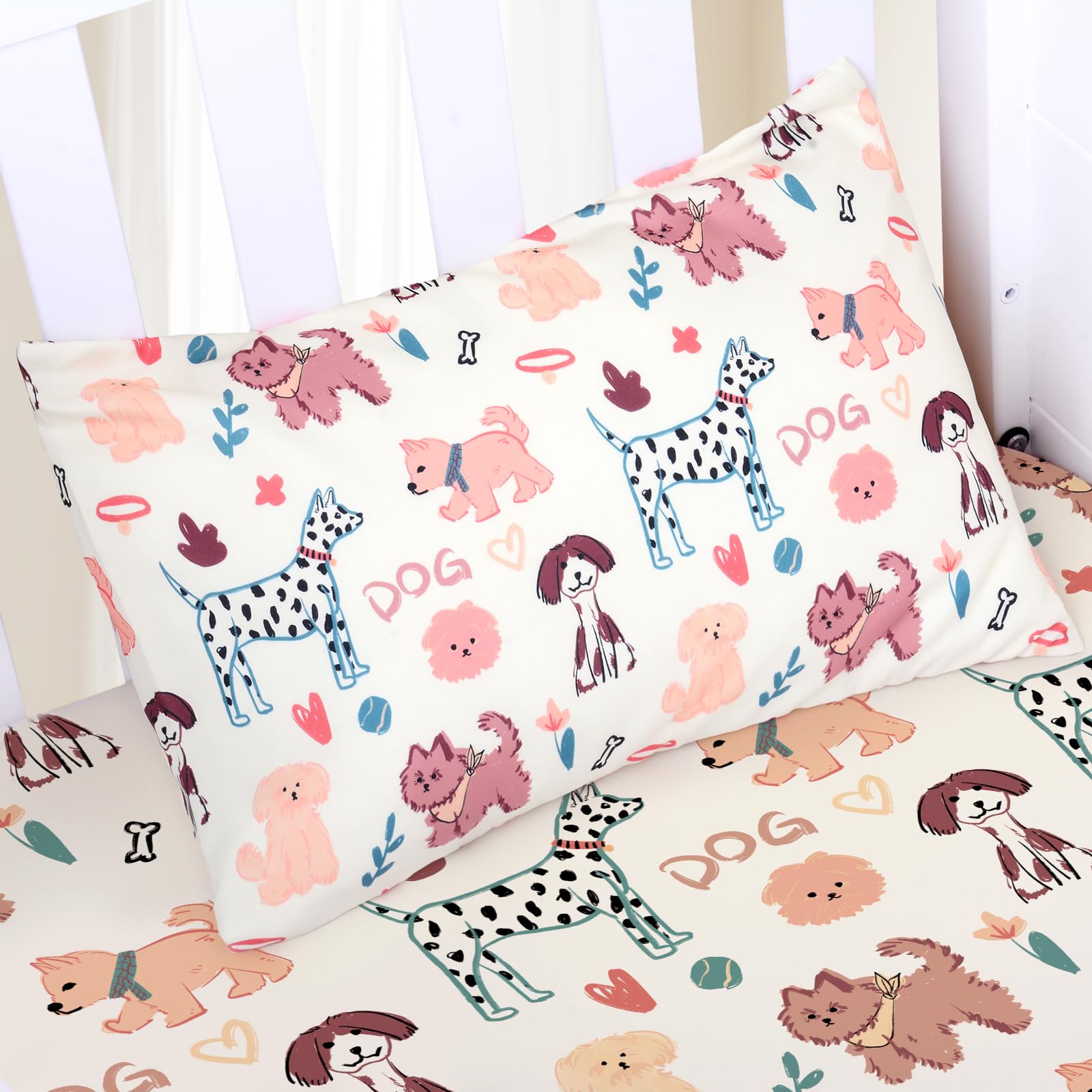 Cloele machine-washable pillowcase is easy to clean after spills.