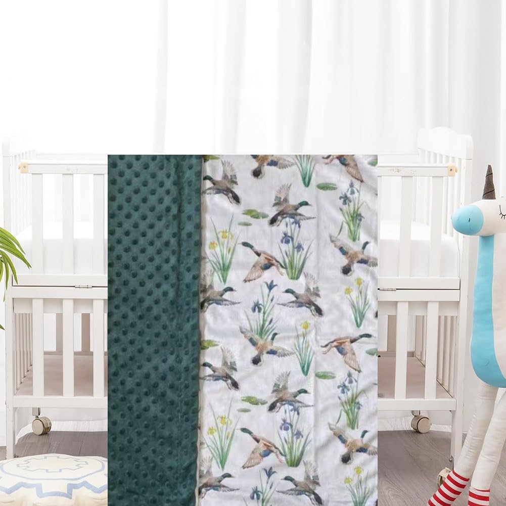 CLOSOCKEY baby blanket soft flannel material close-up showcases breathable warmth