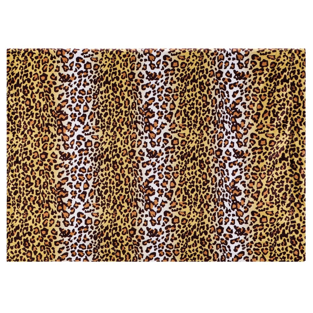 Closockey Leopard1 baby blanket in stroller provides gentle warmth on outings