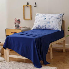CLOTHKNOW flat sheet close-up demonstrates ample coverage for toddlers.