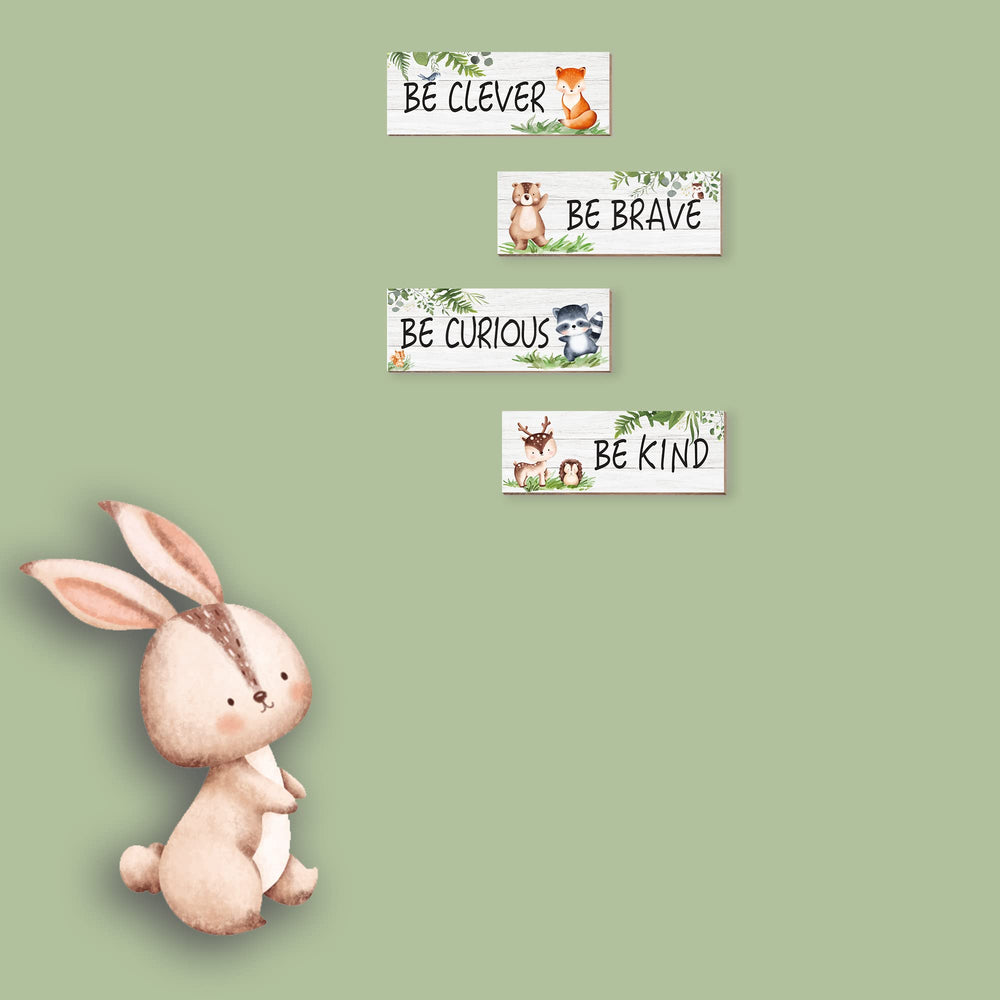 CloverKoi four-piece set includes back-hangers for quick mounting.
