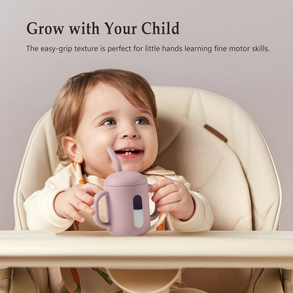 CLYMENE training cup inner lid ridge reduces spills for less mess during meals.