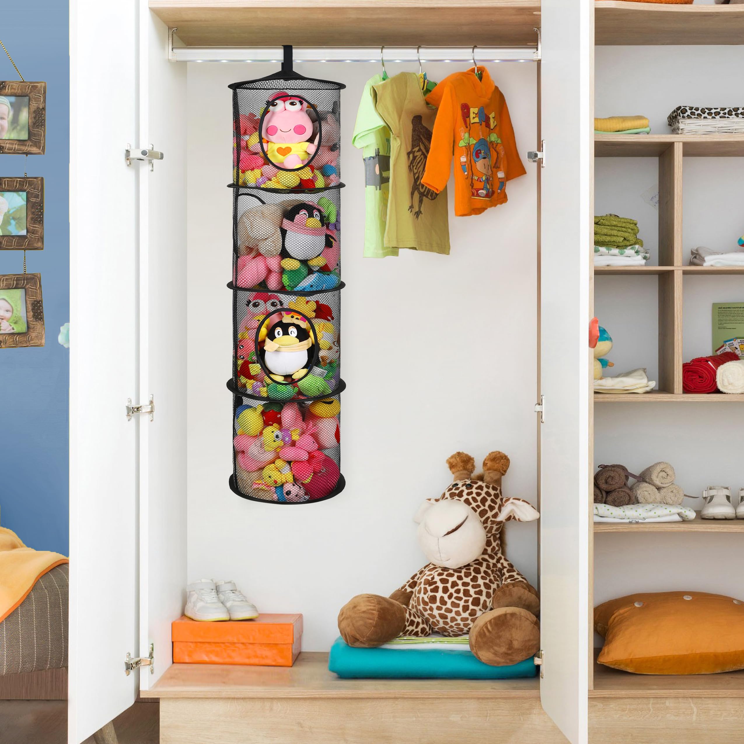 Coastal Rose kids-room organization with four-compartment hanger for plush and small items.