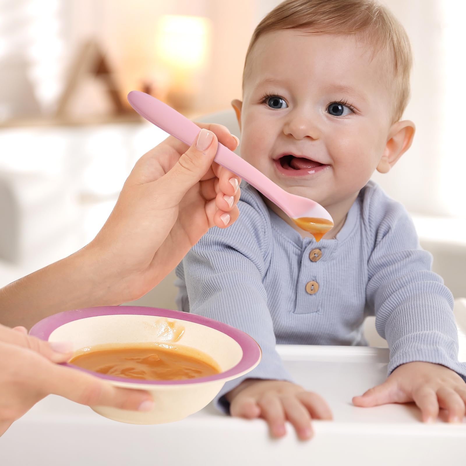 Coix foam bite-friendly spoon minimizes gum strain during teething.