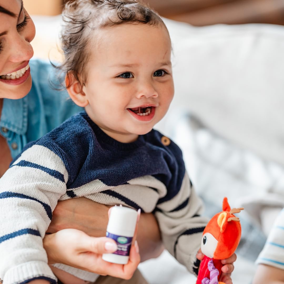 Colief Botanical Baby Rub helps establish a calm bedtime routine