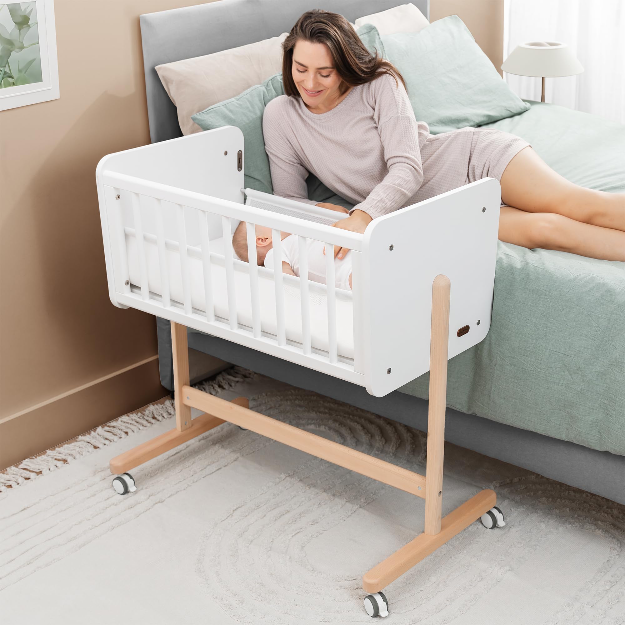 Comfy Cubs bassinet side-rail safety enhances secure co-sleeping.