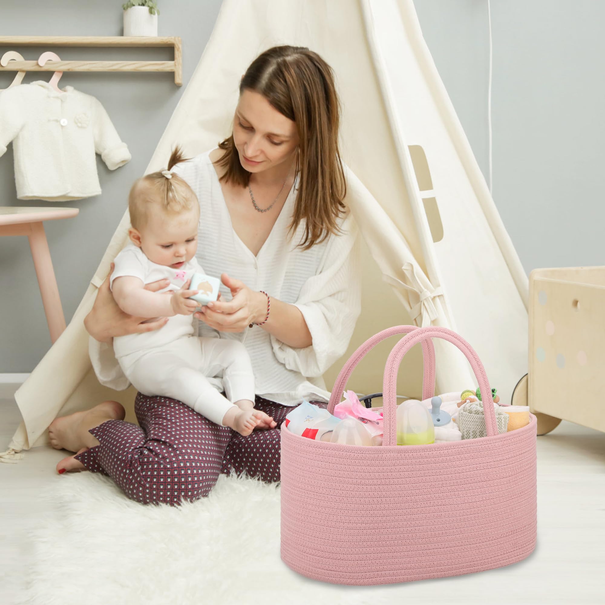 COMSE removable dividers organize diapers, wipes, and lotions quickly.