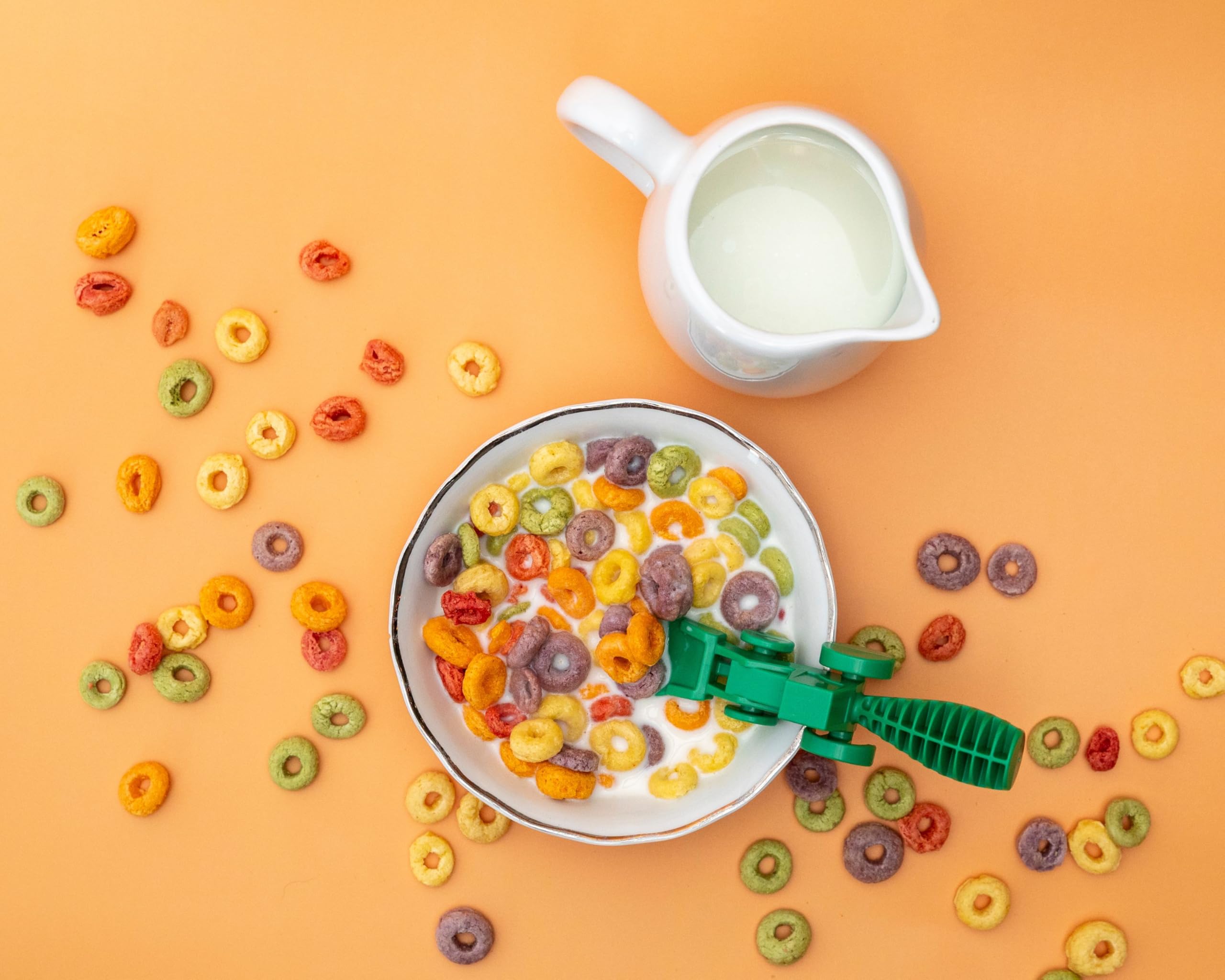 Constructive Eating silverware-for-kids design supports independent eating and exploration.