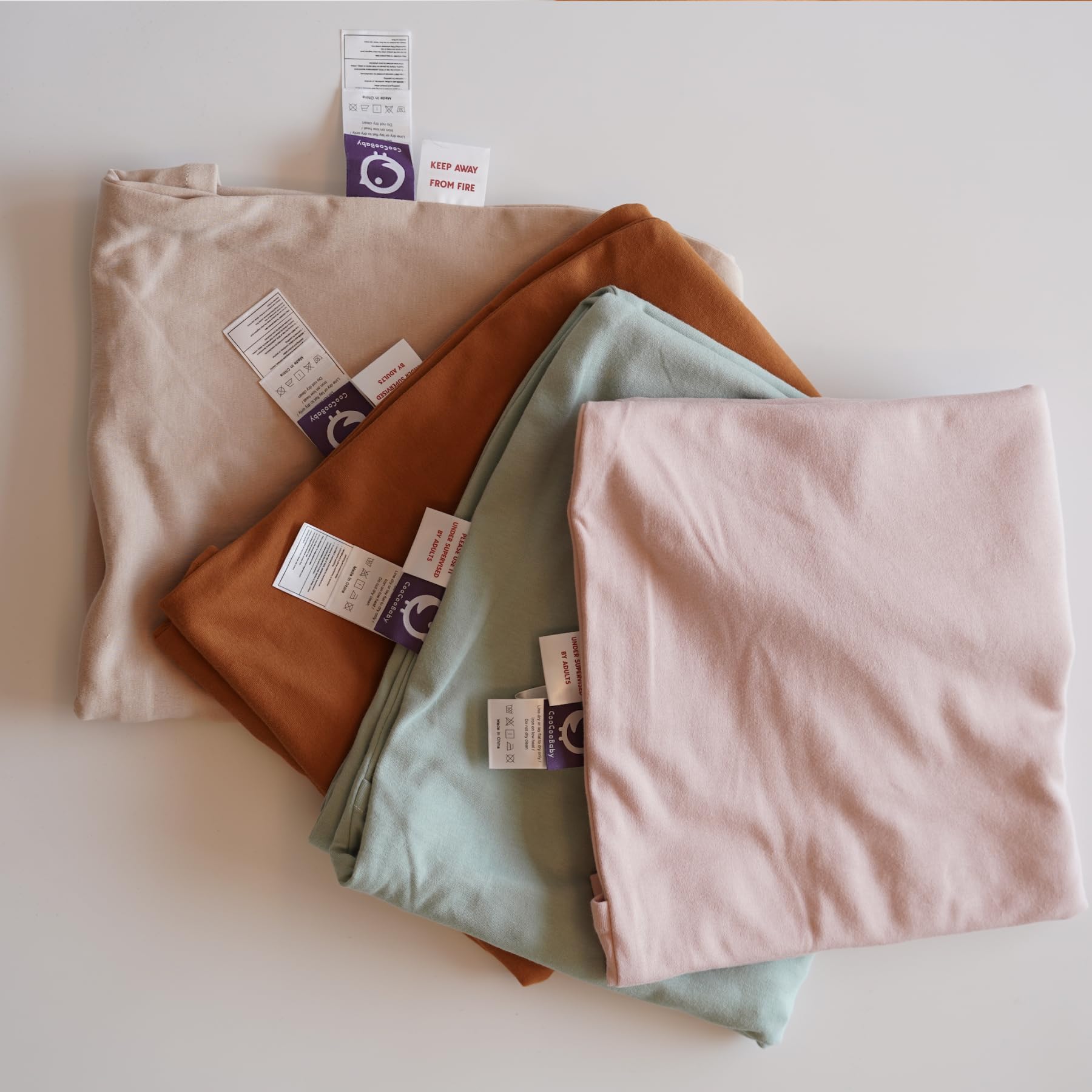 CooCooBaby cover offers multiple colors for quick style changes.