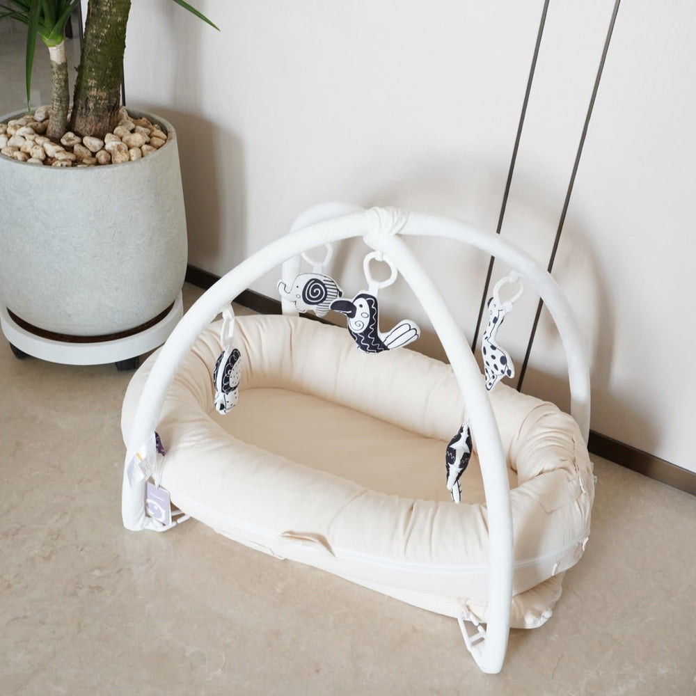 CooCooBaby machine-washable fabric keeps care quick and convenient.