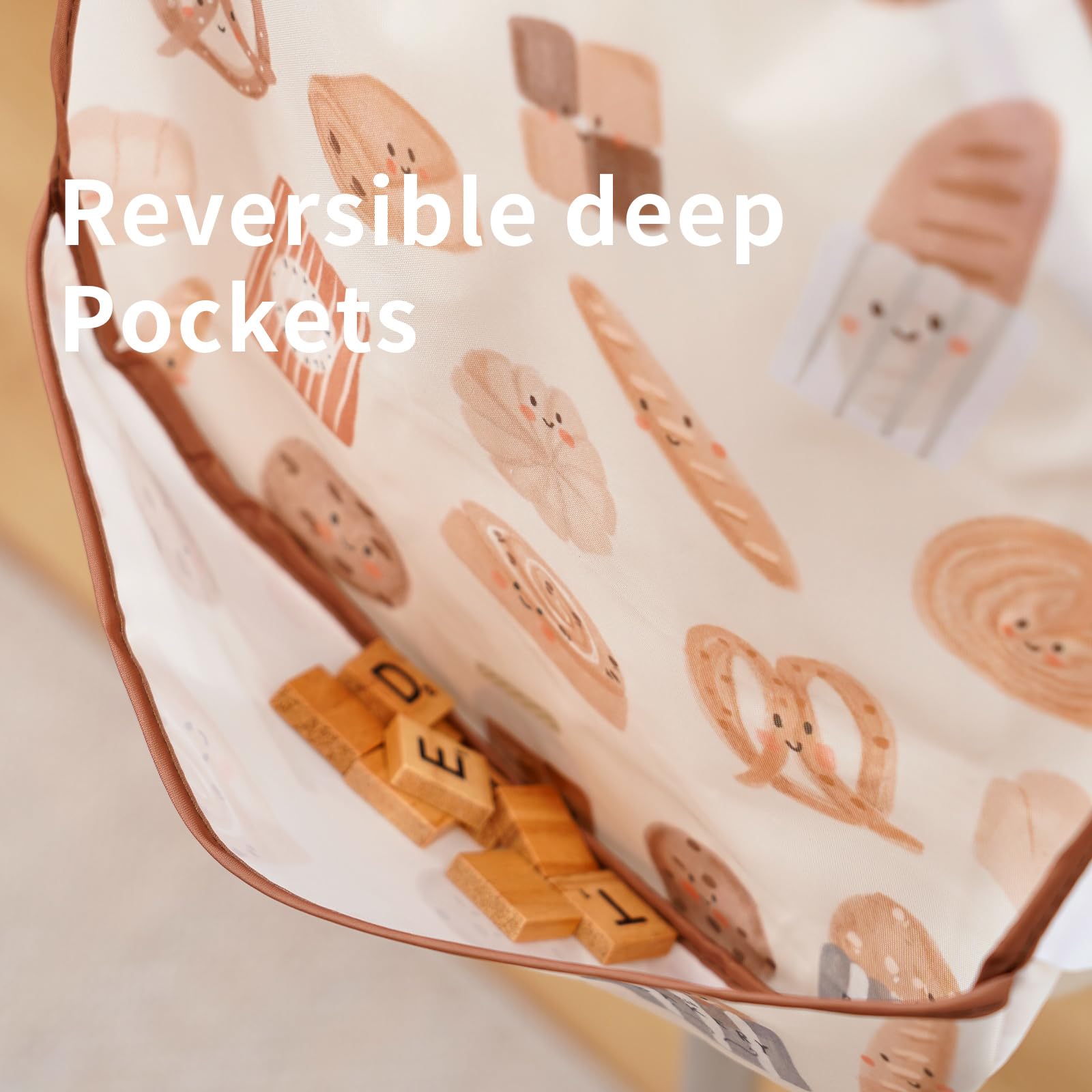 CoolaPeach bib wipe-clean surface shows quick cleaning between feedings