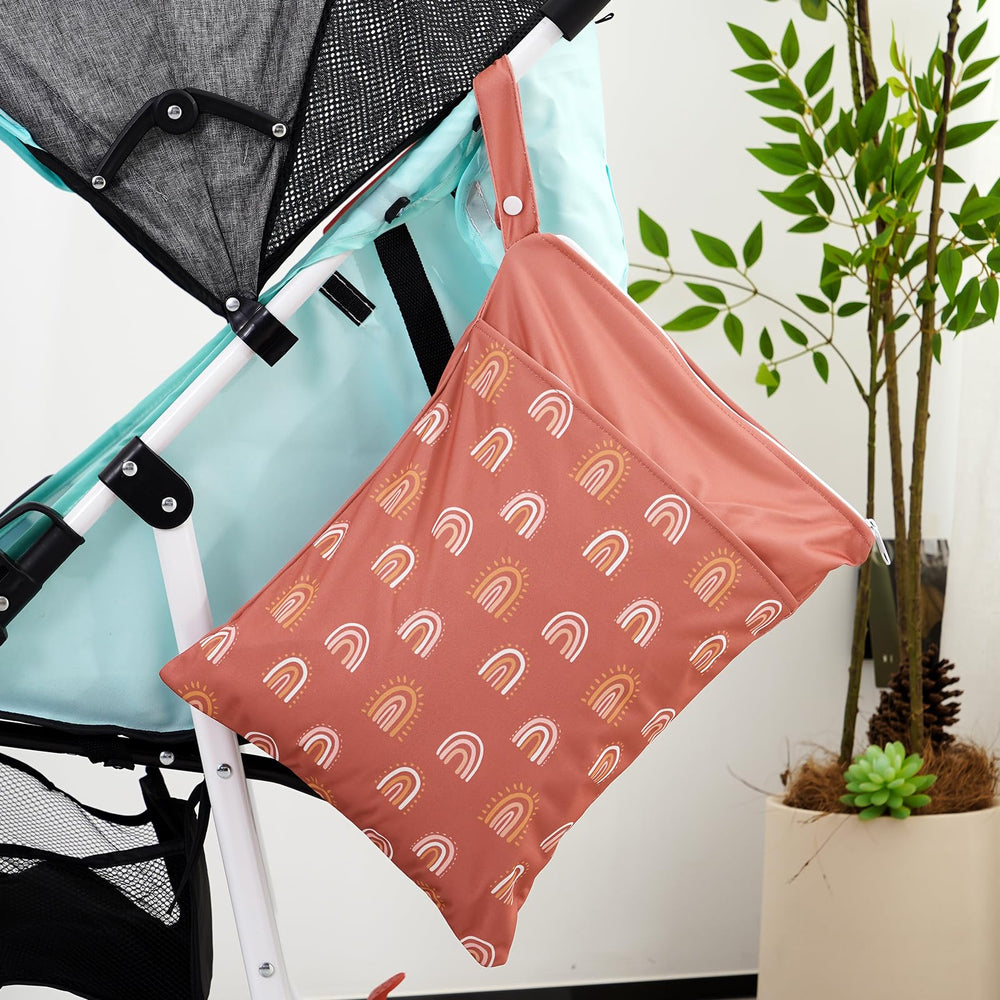 CoolaPeach machine-washable bag for easy care and longevity.