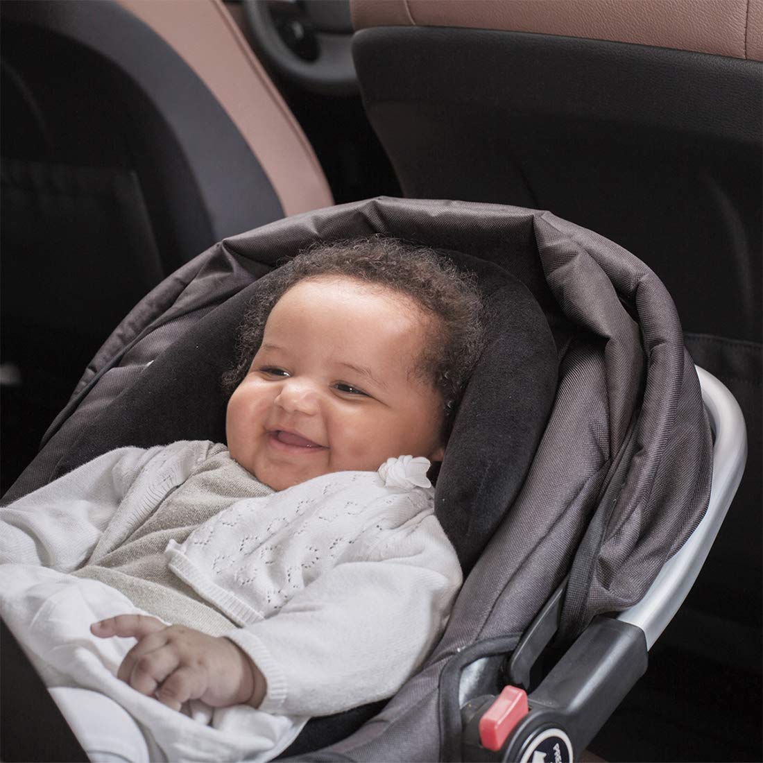 CoolBEBE machine-washable care keeps padding fresh with cool-temperature washing.