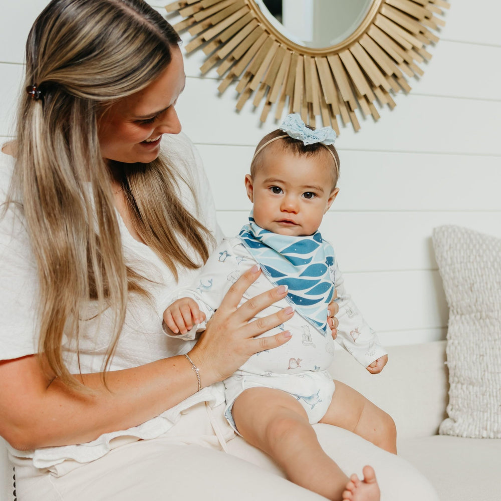 Copper Pearl Arctic Wonder Bandana Bib Set close snaps highlight durability.