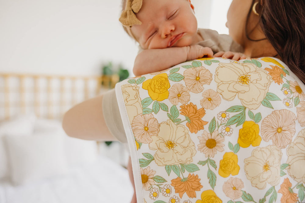 Copper Pearl Lemon Set cross-section focuses on fleece middle layer for drool control