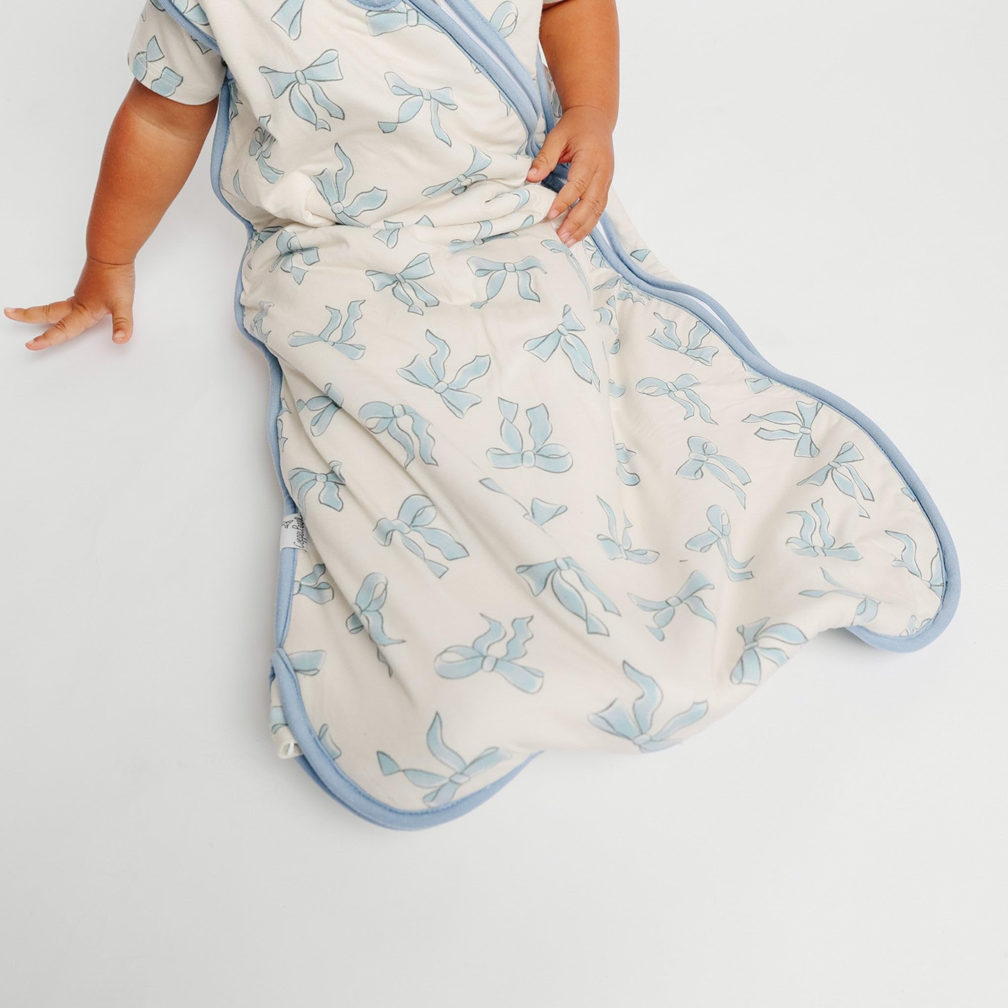 Copper Pearl Daphne 0-6 month size provides snug, safe coverage through early months.