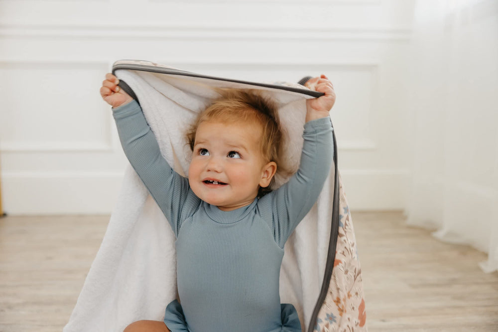 Copper Pearl Eden towel pocket detail for handy post-bath storage