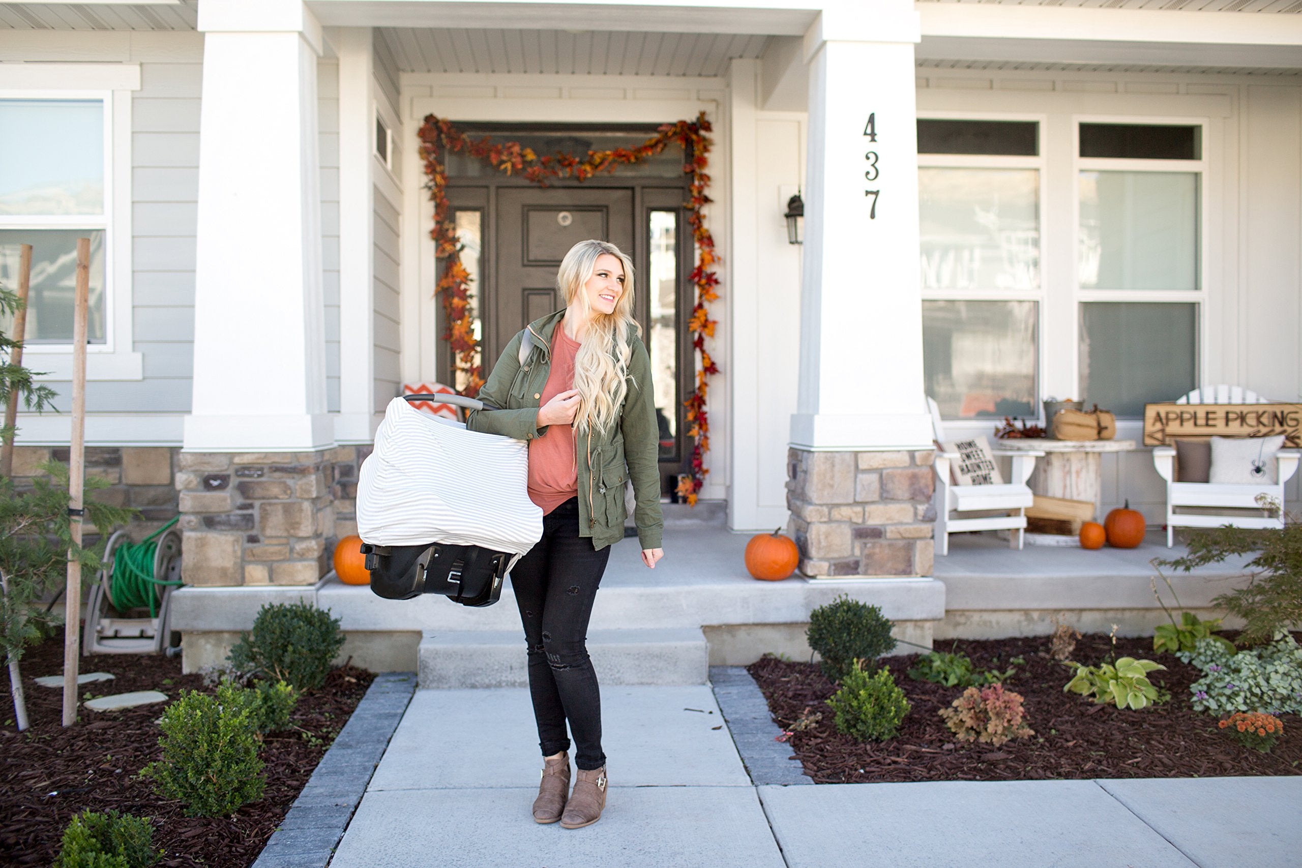 Copper Pearl Everest fashion designs emphasize modern, everyday style for moms.