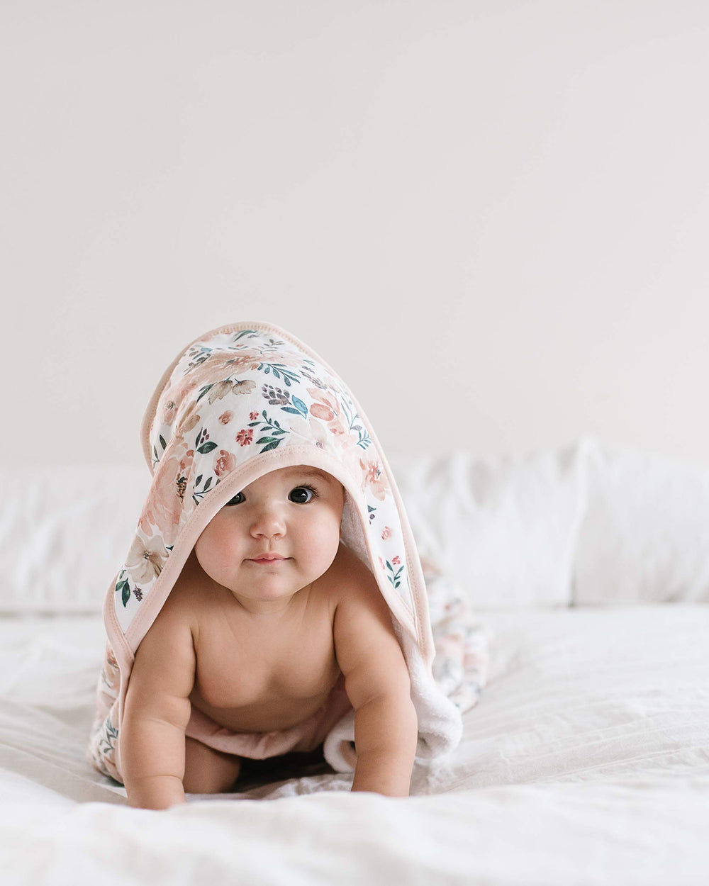 Copper Pearl hooded towel with trendy designs for stylish bath time