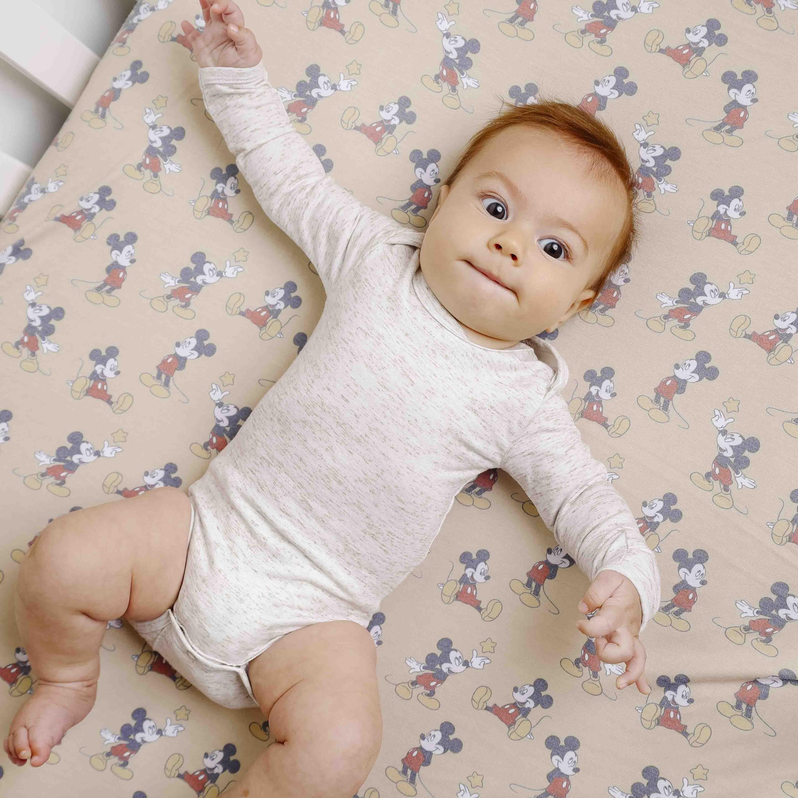 Copper Pearl Mickey Mouse fitted sheet is breathable and easy to care for.