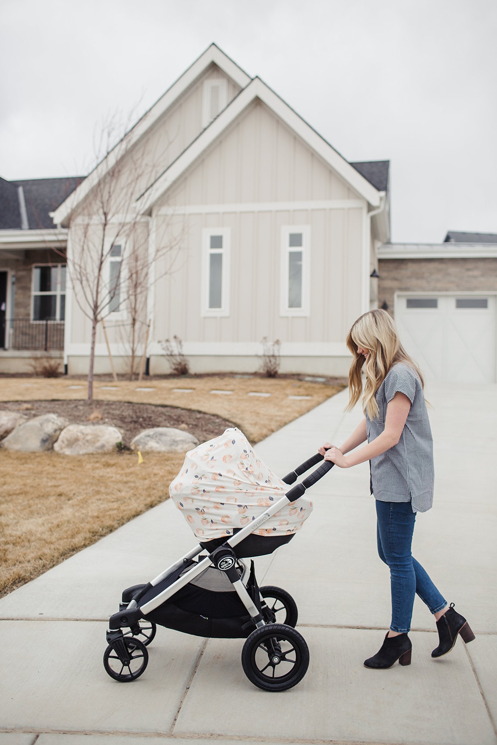 Copper Pearl high chair cover protects surfaces while baby eats.