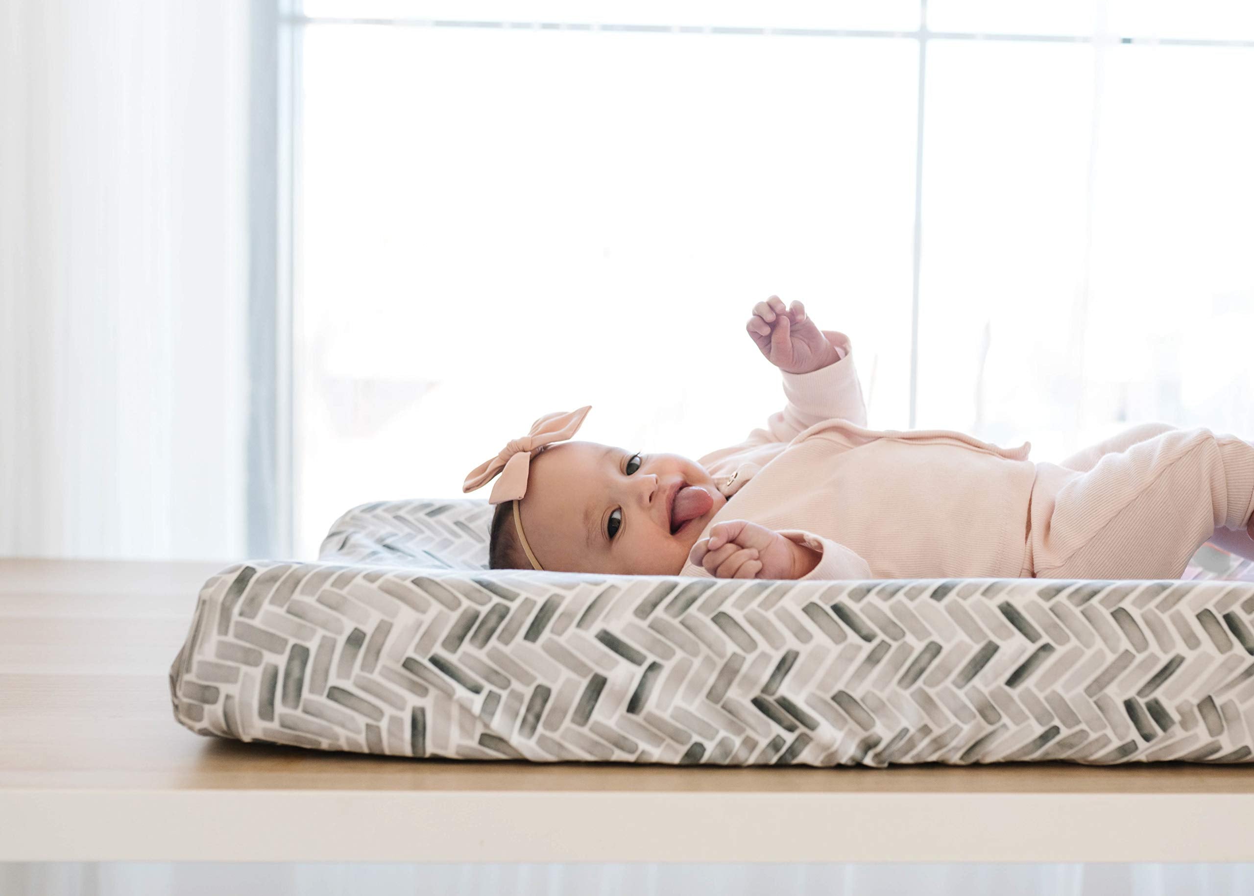 Gift-ready packaging makes Copper Pearl cover a thoughtful baby shower gift.